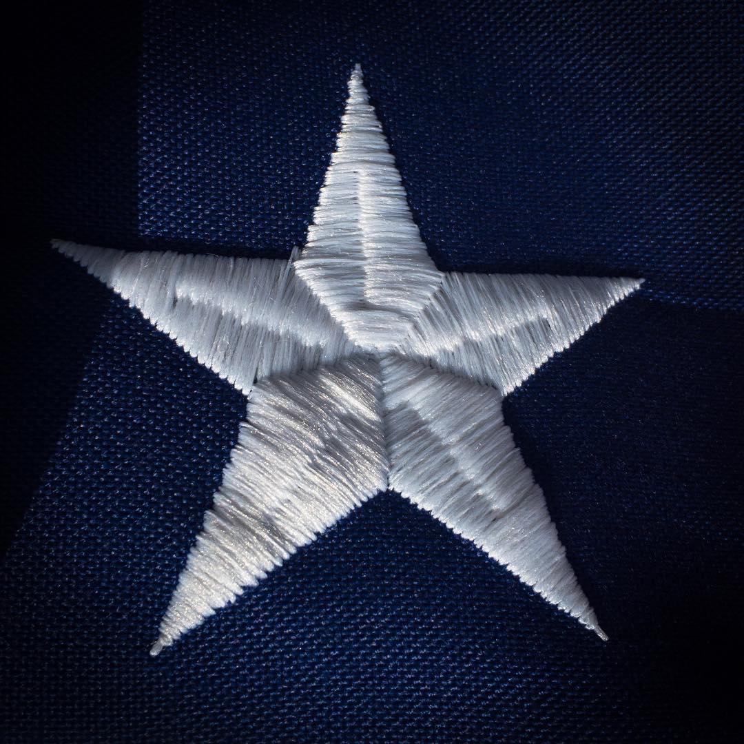 A star on the flag on the caisson close up. 
#Arlington⠀
#ArlingtonMedia⠀
#ArlingtonCemetery⠀
#ArlingtonNationalCemetery⠀
