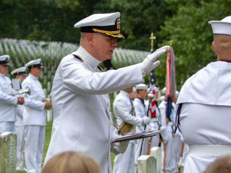 US Navy Chaplain | Arlington national cemetery pictures | arlington photography | arlington media, inc.