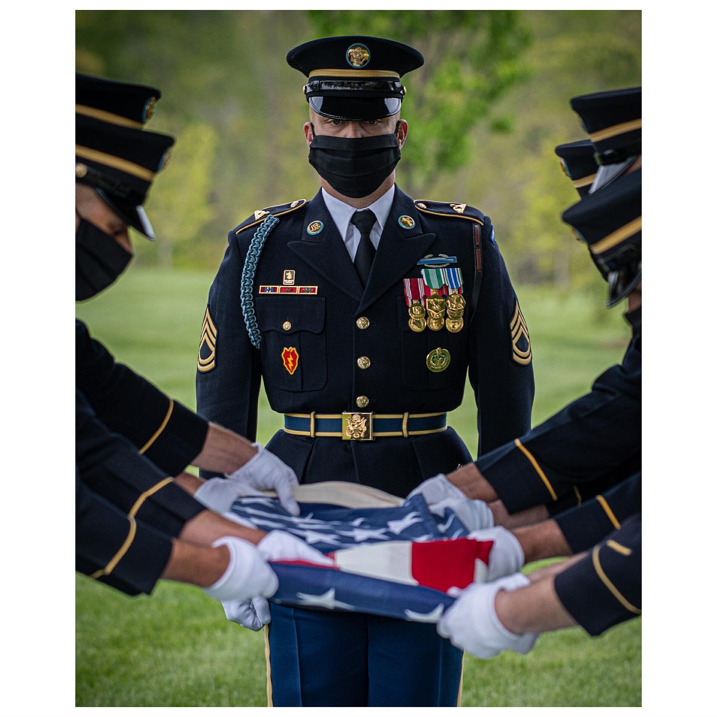 Covering a service in section 81 with @usarmyoldguard delta company during the COVID pandemic. #Arlington⠀
#ArlingtonMedia⠀
#ArlingtonCemetery⠀
#ArlingtonNationalCemetery⠀