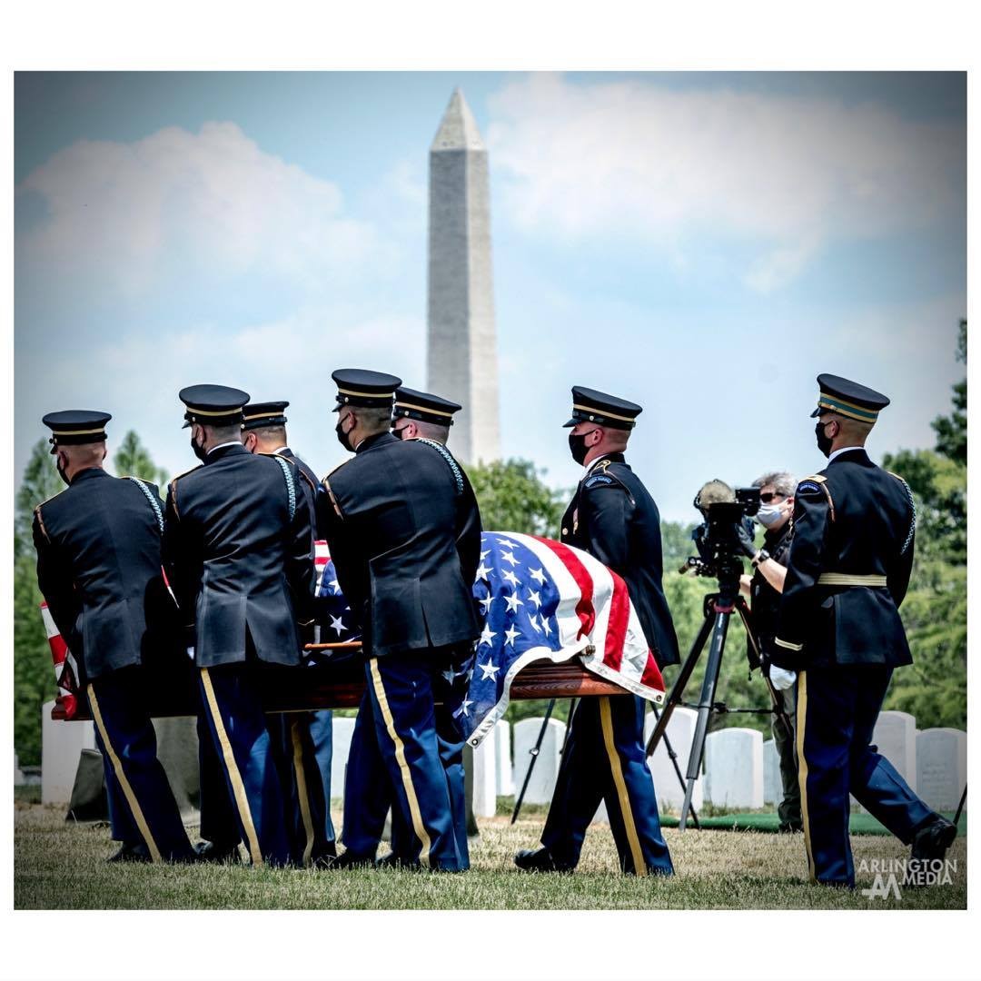 Arlington Media covering a D-Day veteran’s Arlington service with the US Army’s Bravo company in section 62.


U.S. Army
3d U.S. Infantry Regiment (The Old Guard)
Photo: Sandy Schaeffer-Hopkins/Arlington Media