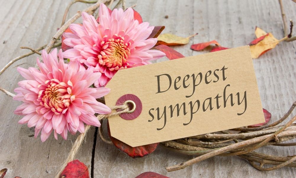 Read more about the article Proper Etiquette for Sending Funeral and Sympathy Flowers